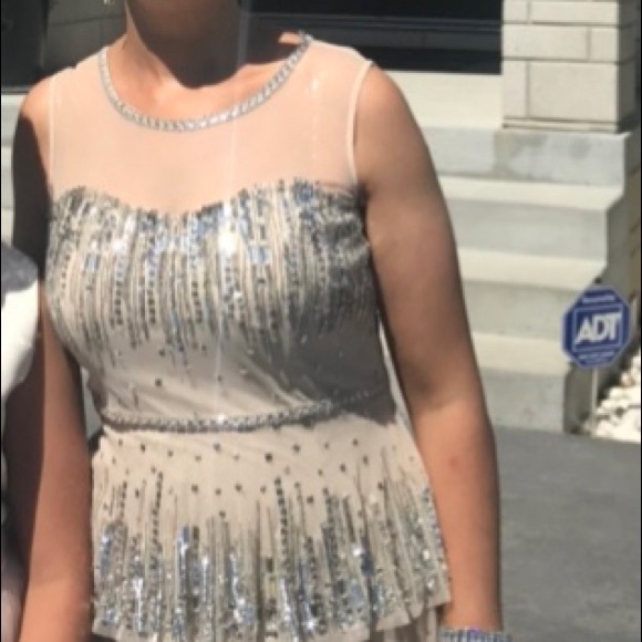 Aidan Mattox embellished 5 tier evening dress - Picture 5 of 6